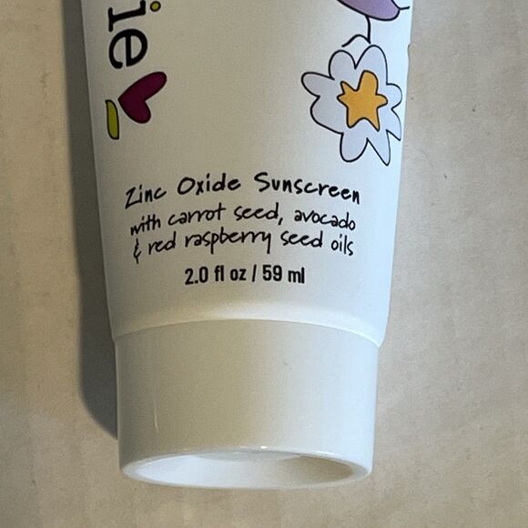 Mad Hippie Zinc Oxide Sunscreen Hydrating Facial SPF 25+ UVA/UVB Broad Spectrum - Picture 6 of 8